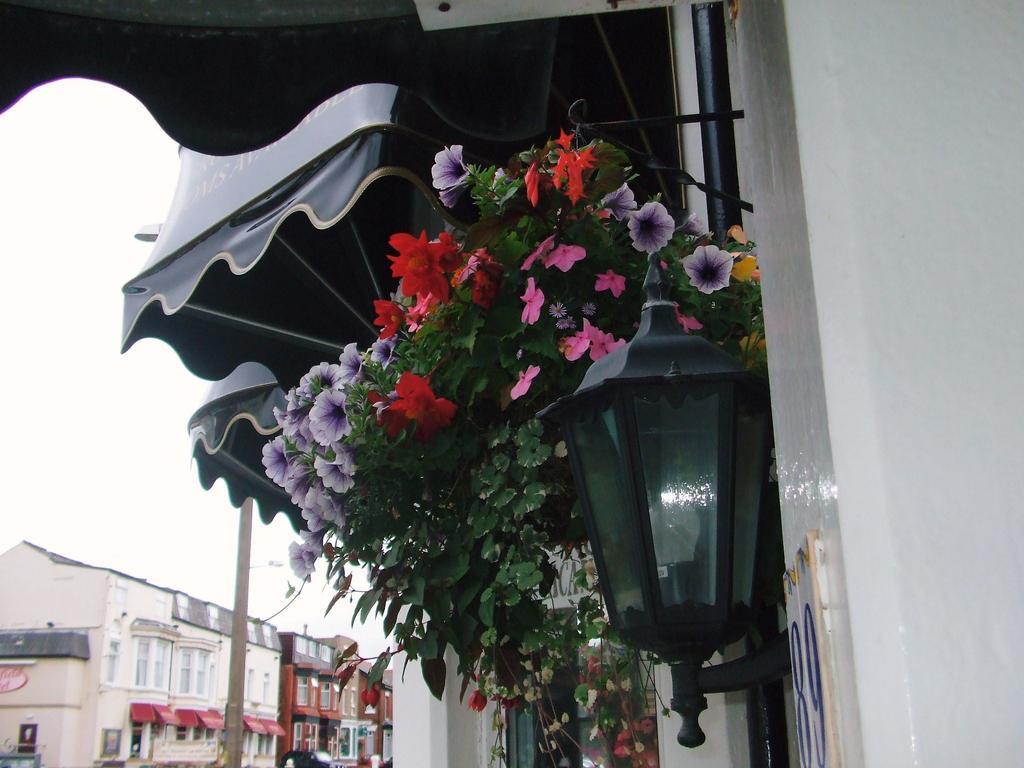 Cadeby Lodge Blackpool Ngoại thất bức ảnh